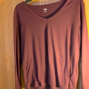 a.n.a. Long sleeve, v-neck